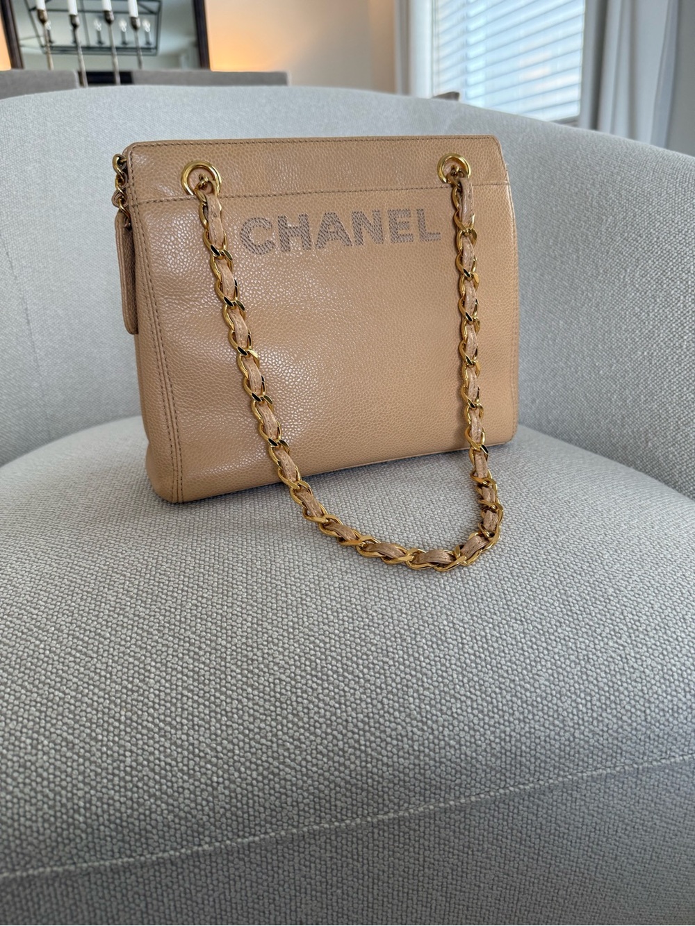 Chanel Vintage Beige shoulder tote with 24k plated gold hardware